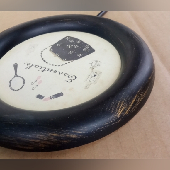 Decorative "Hats" & "Essentials" 10.5" Wall hanging 1930's aesthetic - Picture 7 of 10